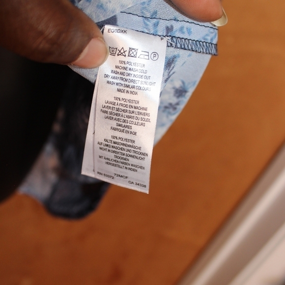 FRENCH Connection Floral Patchwork Sheered Blouse with Tied Front Hem - Picture 9 of 9